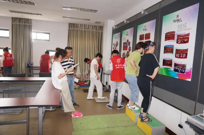 上海市社區(qū)<a href=http://m.wwwyw99966.com target=_blank class=infotextkey>健身</a>俱樂部