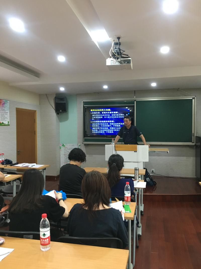 上海市社區(qū)<a href=http://m.wwwyw99966.com target=_blank class=infotextkey>健身</a>俱樂(lè)部
