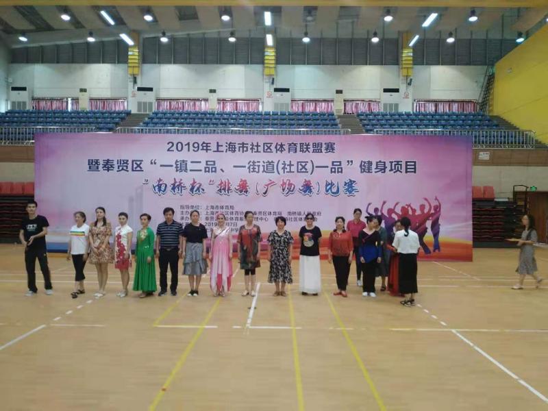 上海市社區(qū)<a href=http://m.wwwyw99966.com target=_blank class=infotextkey>健身</a>俱樂(lè)部 上海市社區(qū)<a href=http://m.wwwyw99966.com target=_blank class=infotextkey>健身</a>俱樂(lè)部
