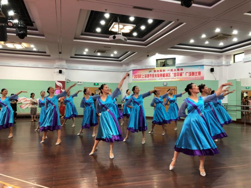 上海市社區(qū)<a href=http://m.wwwyw99966.com target=_blank class=infotextkey>健身</a>俱樂部