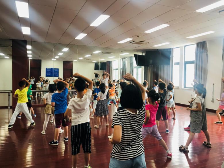 上海市社區(qū)<a href=http://m.wwwyw99966.com target=_blank class=infotextkey>健身</a>俱樂部