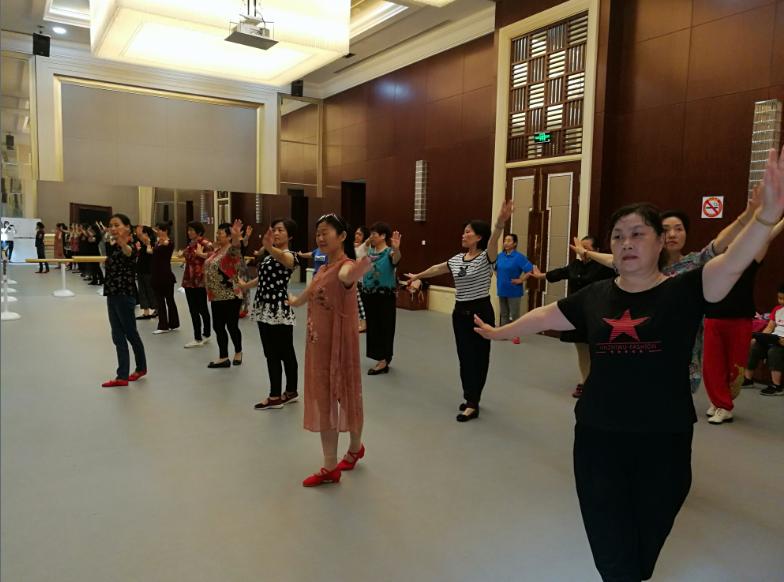 上海市社區(qū)<a href=http://m.wwwyw99966.com target=_blank class=infotextkey>健身</a>俱樂(lè)部