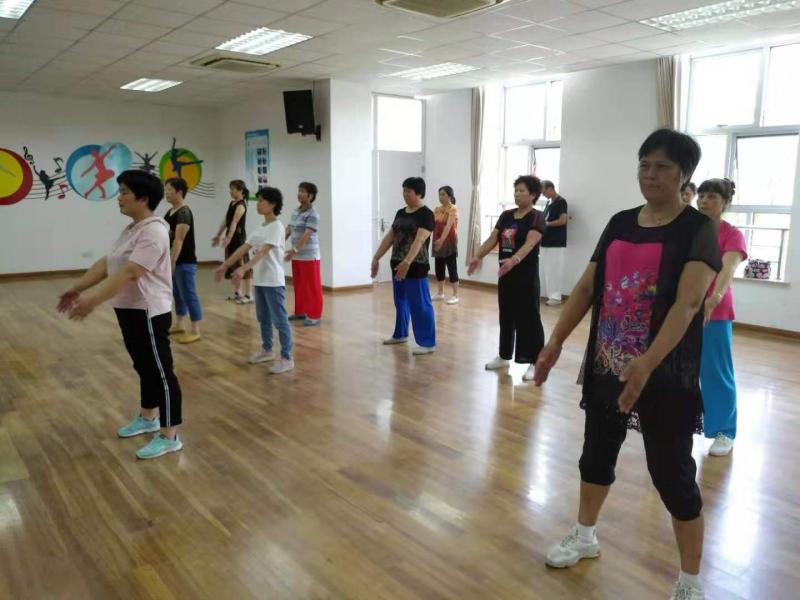 上海市社區(qū)<a href=http://m.wwwyw99966.com target=_blank class=infotextkey>健身</a>俱樂部