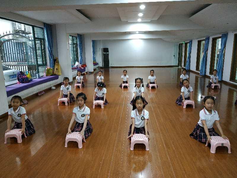 上海市社區(qū)<a href=http://m.wwwyw99966.com target=_blank class=infotextkey>健身</a>俱樂部