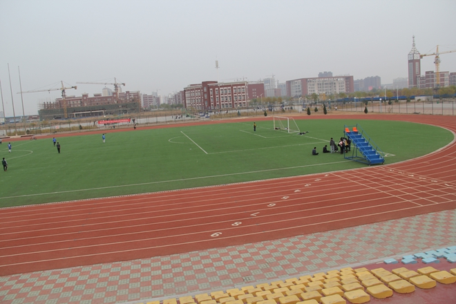 北京交通大學(xué)黃驊分校4*4<a href=http://m.wwwyw99966.com target=_blank class=infotextkey>塑膠跑道</a>工程實(shí)例