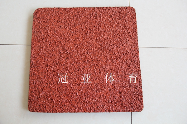 透氣型<a href=http://m.wwwyw99966.com target=_blank class=infotextkey>塑膠跑道</a>