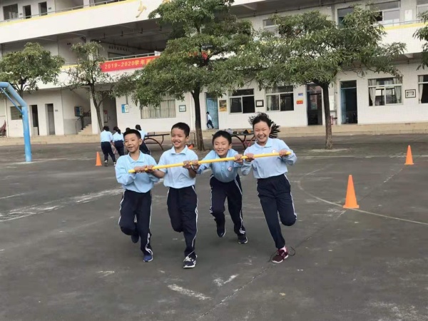 9031fa63a16b474b884b6fd9317f22e.jpg