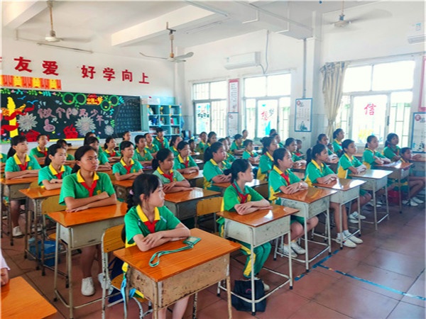 女生心理健康1.jpg