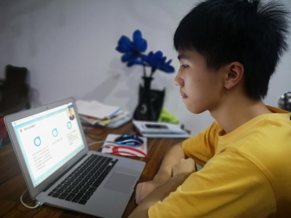 李明遙.jpg