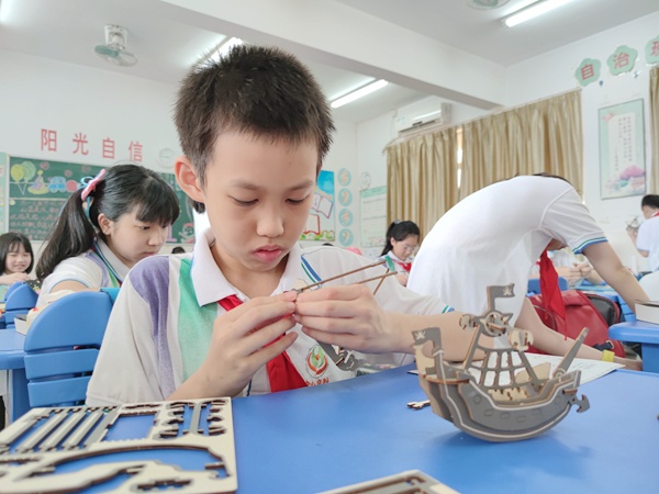 24圖二十四:樂趣拼裝2.jpg