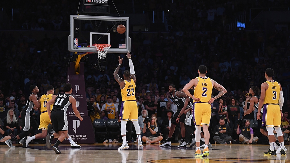【NBA】這都行？湖人因罰球太少向聯(lián)盟申訴