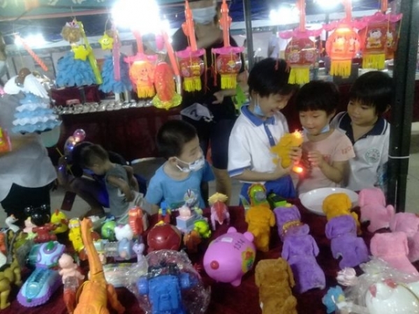 南朗創(chuàng)業(yè)就業(yè)“夜市”開張 南朗創(chuàng)業(yè)就業(yè)“夜市”開張