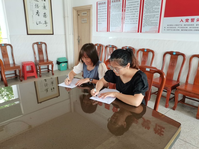 陽光雍?。喊亵礌幜?，素養(yǎng)大賽展風(fēng)采