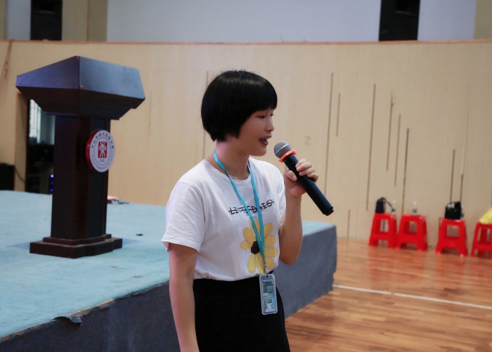 青春綻放 不留遺憾——東升高中舉辦關(guān)愛女生專題講座 青春綻放 不留遺憾——東升高中舉辦關(guān)愛女生專題講座