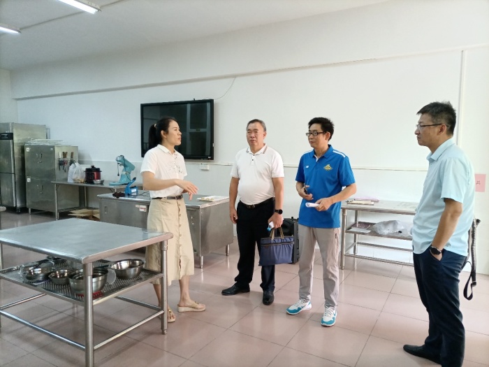 中山市教育教學(xué)研究室深入建斌職校開展高水平中職項目調(diào)研 中山市教育教學(xué)研究室深入建斌職校開展高水平中職項目調(diào)研