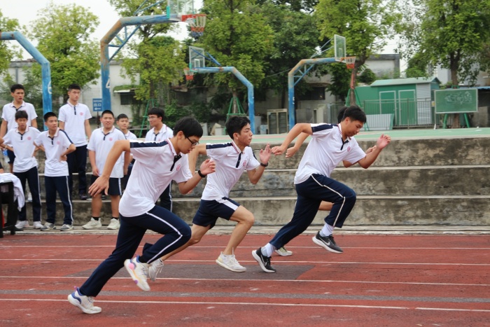 運動強體魄 體測展風(fēng)采 運動強體魄 體測展風(fēng)采