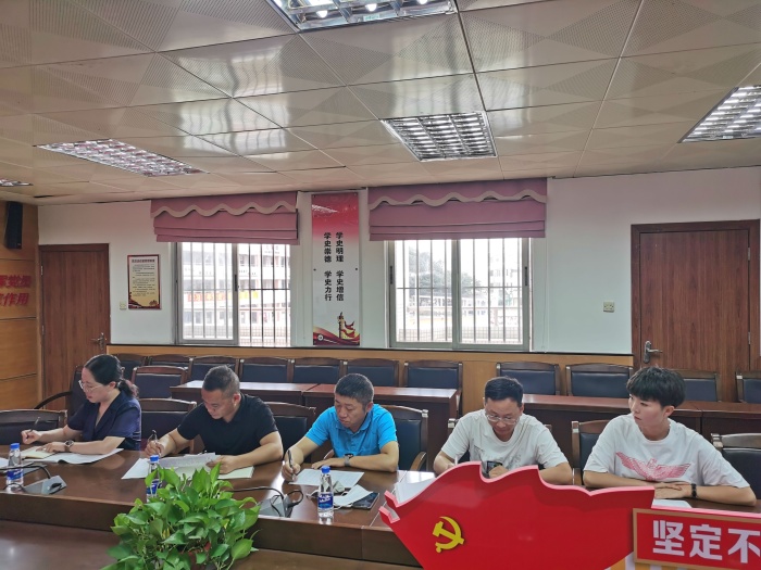 開發(fā)區(qū)第一小學(xué)開展貴州省六盤水市水城區(qū)骨干教師跟崗學(xué)習(xí)交流活動(dòng) 開發(fā)區(qū)第一小學(xué)開展貴州省六盤水市水城區(qū)骨干教師跟崗學(xué)習(xí)交流活動(dòng)