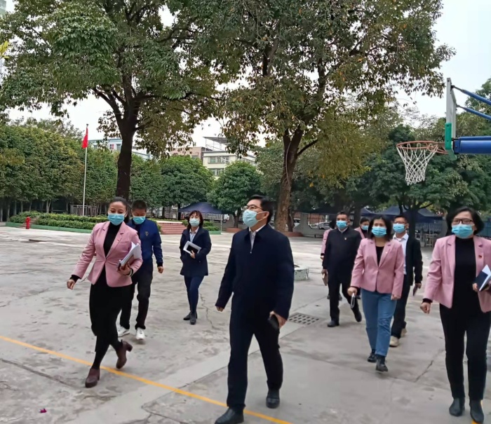 百年大計，教育為本