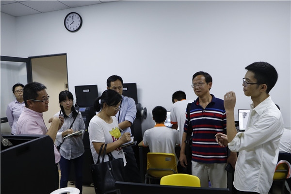 中山日報記者到中山一職開展專訪調(diào)研 中山日報記者到中山一職開展專訪調(diào)研