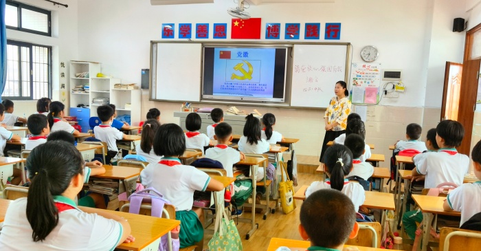 請(qǐng)黨放心，強(qiáng)國(guó)有我