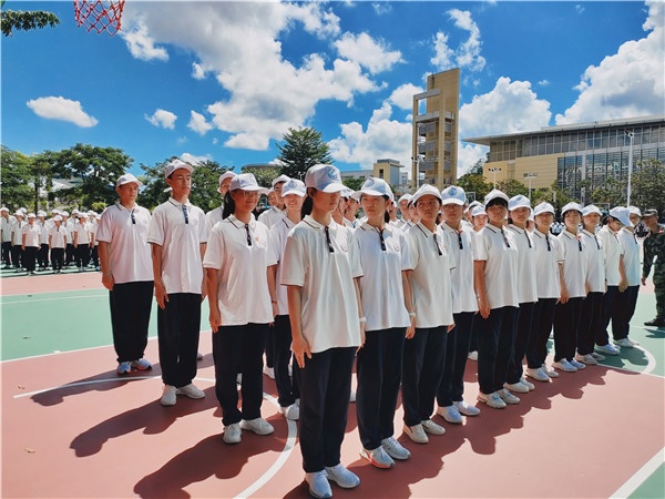 中山一中2021級(高一)軍訓(xùn)圓滿結(jié)束:不負時代 強國有我 中山一中2021級(高一)軍訓(xùn)圓滿結(jié)束:不負時代 強國有我