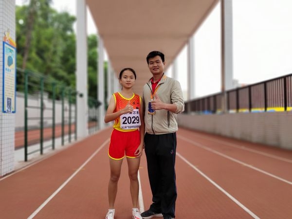 溪中田徑隊(duì)2021年廣東省中學(xué)生田徑錦標(biāo)賽榮獲佳績(jī) 溪中田徑隊(duì)2021年廣東省中學(xué)生田徑錦標(biāo)賽榮獲佳績(jī)