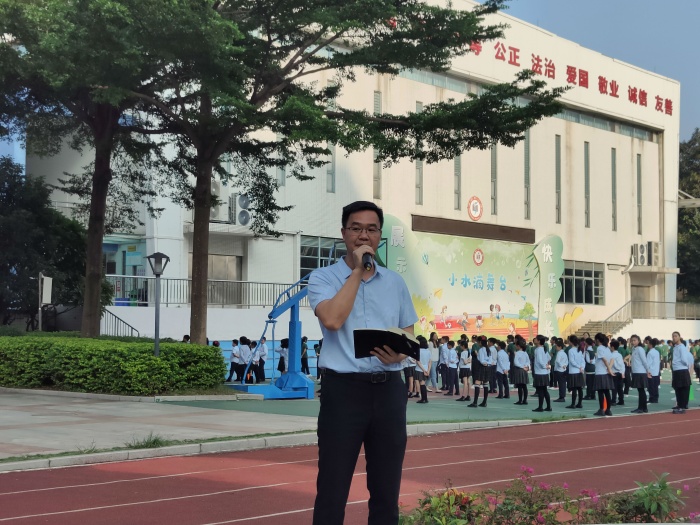 一盔一帶踐于行 平安順達(dá)始于心 一盔一帶踐于行 平安順達(dá)始于心