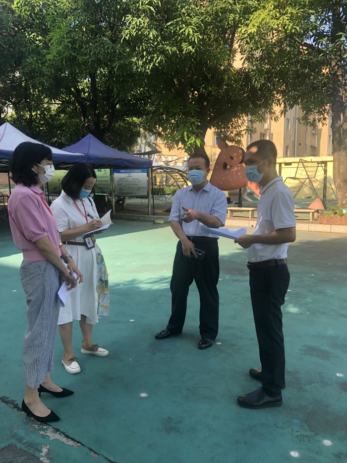 民眾中心小學迎接民眾街道教育和體育事務中心督導檢查 民眾中心小學迎接民眾街道教育和體育事務中心督導檢查