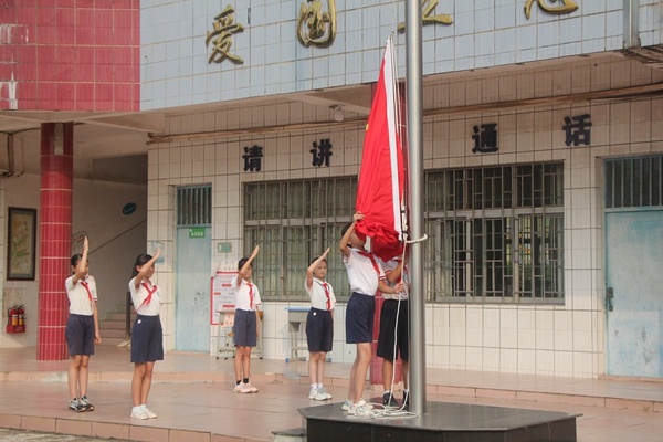 同講普通話 共寫規(guī)范字 同講普通話 共寫規(guī)范字