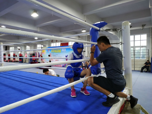 中場教練指導(dǎo)