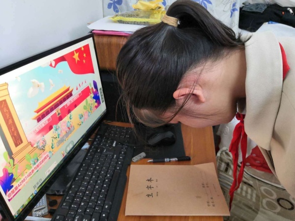 網(wǎng)上祭英烈.jpg