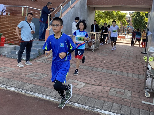 f3ebfc109278c886b1f834271a1bcfe_副本.jpg