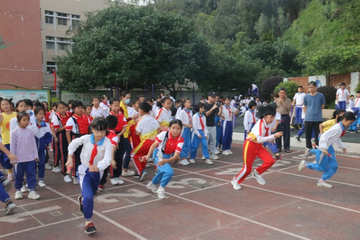 迎面接力.JPG