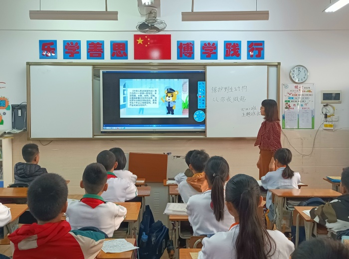 看視頻1.jpg