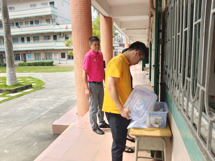 2021.9.29 市疫情防控工作專班小組到神舟學校調(diào)研檢查 (4).jpg