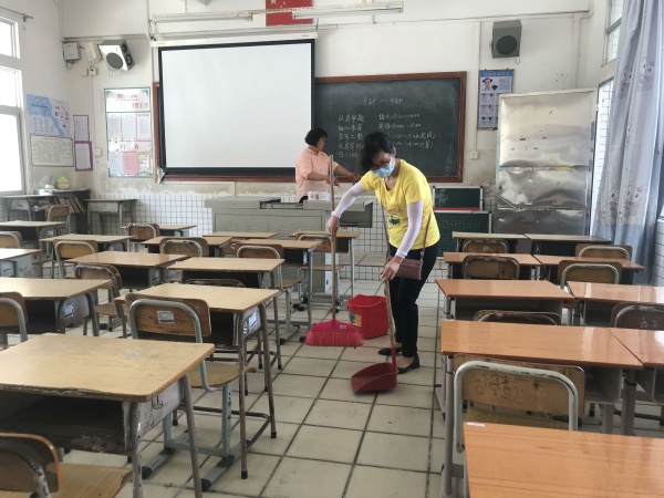 掃地.jpg