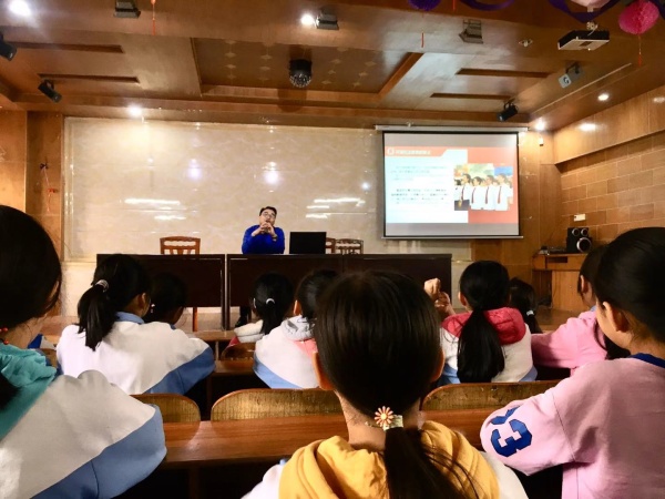 神灣神舟學(xué)校憲法教育大課堂教育活動 (3).jpg