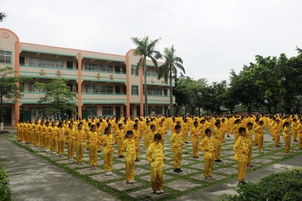 conew_圖為神舟學校正在開展的優(yōu)秀傳統(tǒng)文化活動.jpg
