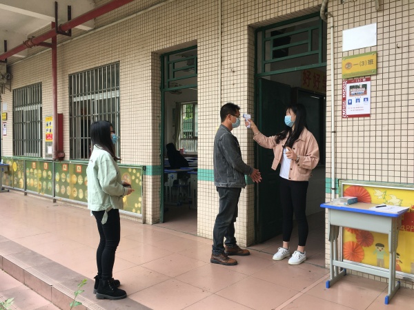 神灣神舟學(xué)校2020年春季學(xué)期開學(xué)防控應(yīng)急演練 (3).JPG