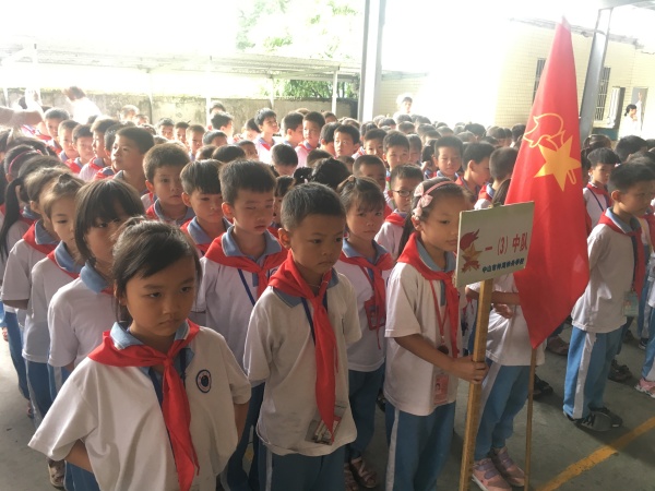 2019年神舟學(xué)校六一入隊(duì)儀式活動(dòng)集錦 (1).JPG
