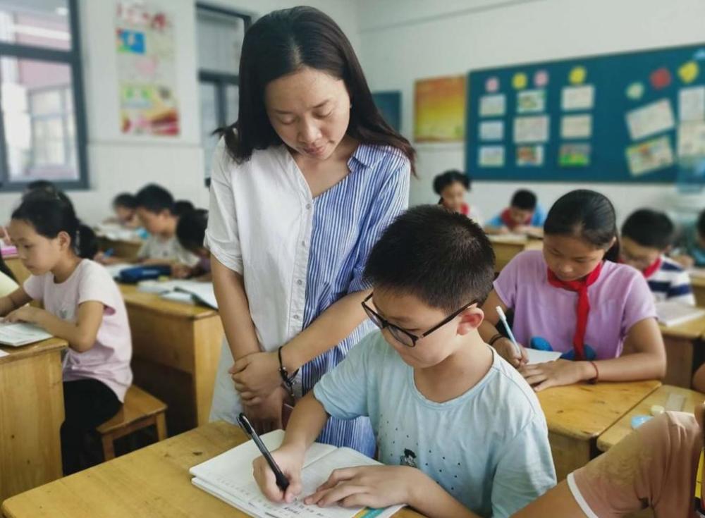 “雙減”政策順利落地，7700萬學(xué)生參加課后服務(wù)，家長給出真實反饋