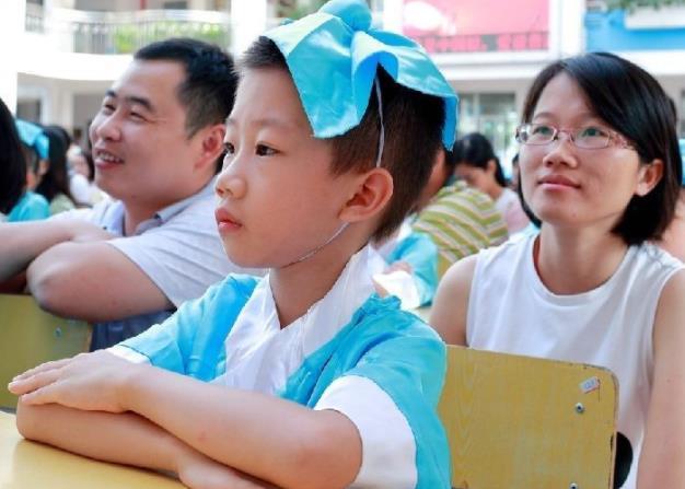 小學1年級新生家長，拒絕課后延時服務，原因很現(xiàn)實與收費無關(guān)