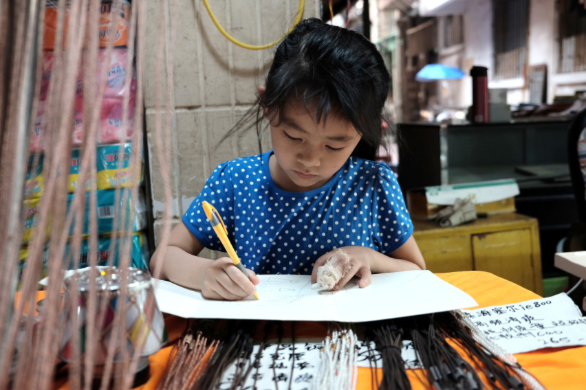 9歲小學(xué)生因“特殊體質(zhì)”火了，一做數(shù)學(xué)題就過敏，醫(yī)生解釋亮了