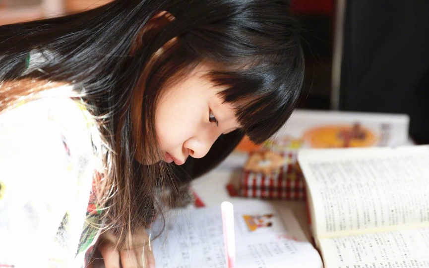 小學(xué)生滿分作文走紅，句句不提愛、句句都有愛，老師看后倍受感動(dòng)