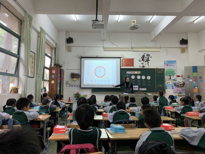 邱喜鳳.jpg