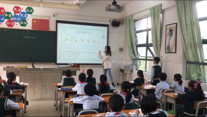 李燕.jpg