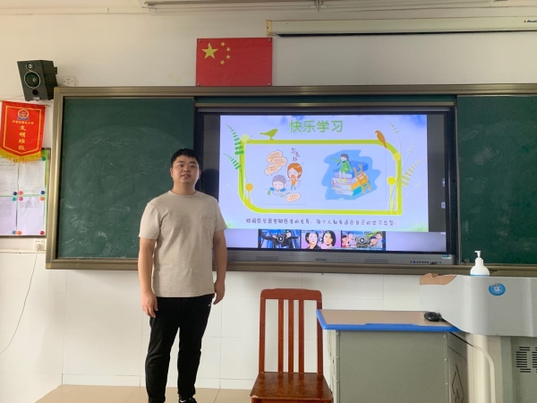 老師上課照片.jpg