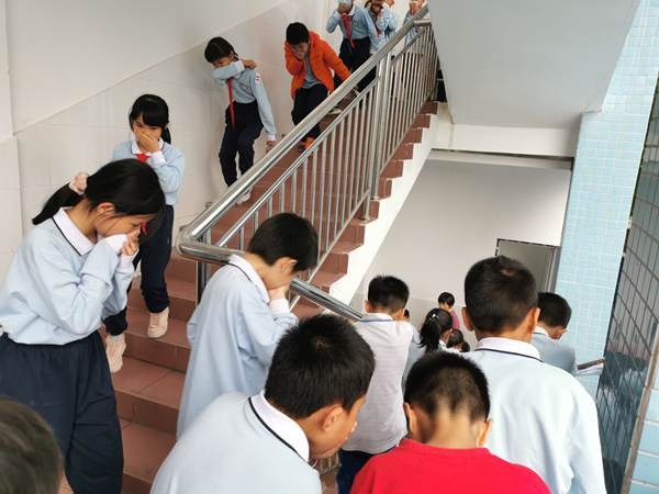 A01.jpg