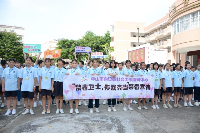 98feef6140d1f6a35cdfbe6358774a7.jpg