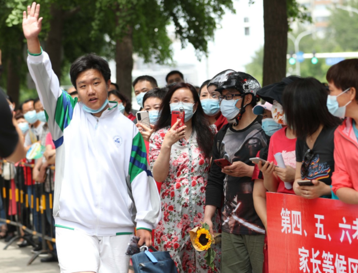 中高考之后，學生要保存好準考證，它能帶給學生一些“隱藏福利”